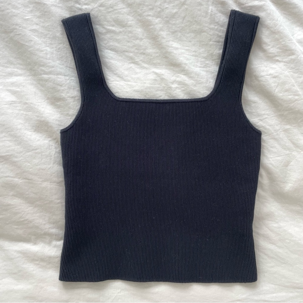 Gently used Reformation ribbed Julia top | Size M
